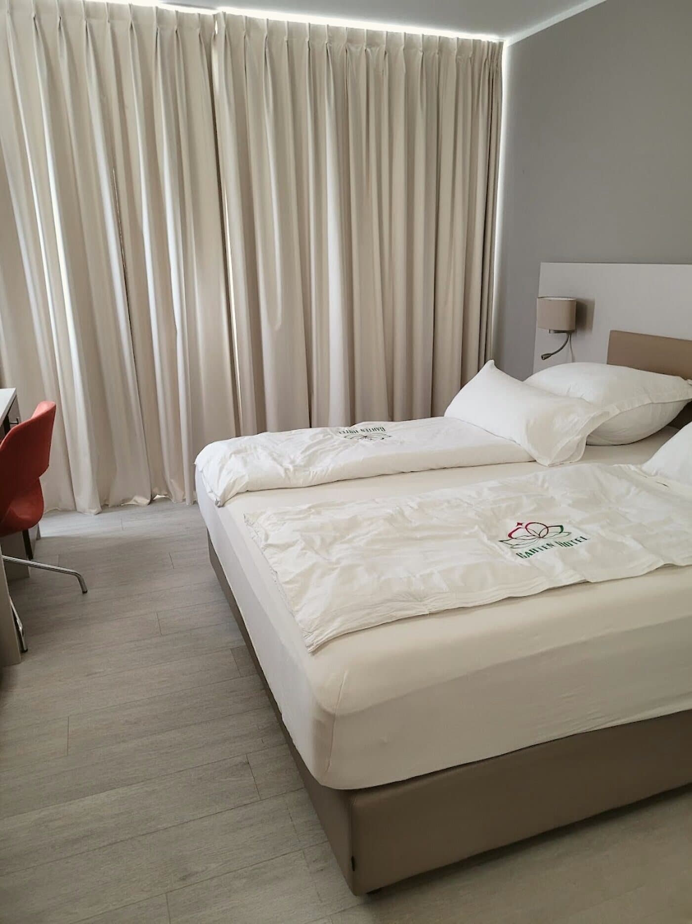 Doppelzimmer mit Balkon